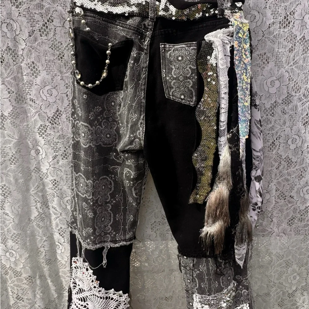 Go - Picture 3 of 12